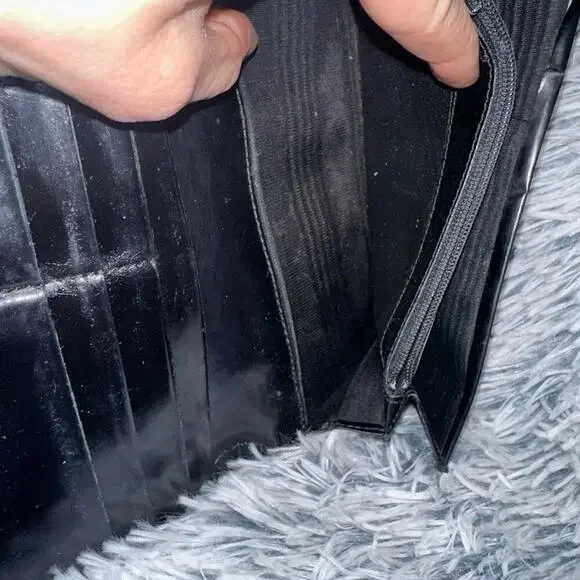 Vintage Gucci By Tom Ford 1998 black patent leather wallet - EUC - Picture 6 of 11